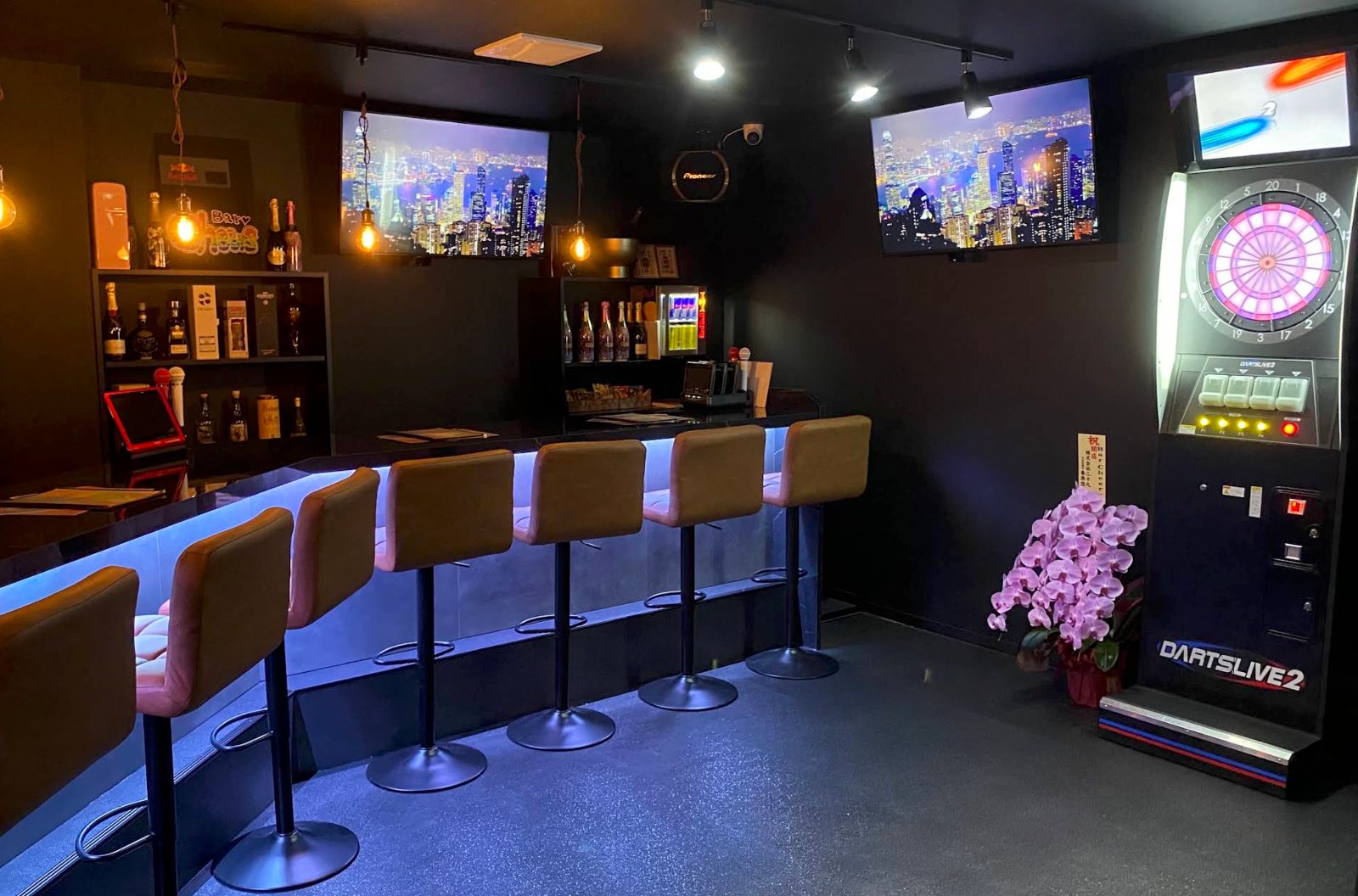 ガールズバー Bar Cheers 店内写真